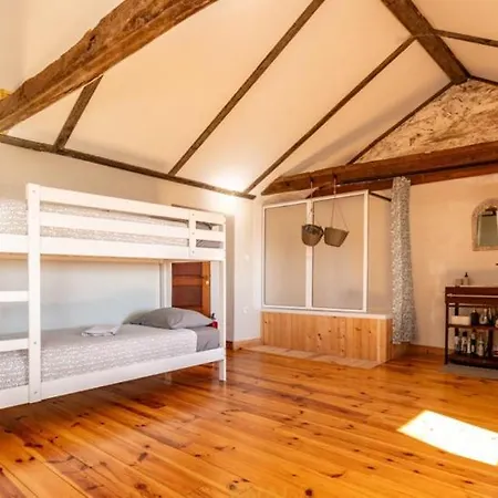 Апартаменты The Loft With A View *